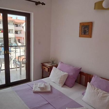 "Sunny" - Studio Apartment Pula Luaran gambar